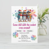 Come Chill mit der Coolsten Crew Around Christmas Einladung (Stehend Vorderseite)