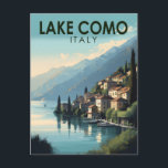 Comer See Italien Reisen Vintag Postkarte<br><div class="desc">Comer See Vektorkunst Design. Der Comer See,  in der Lombardei Norditaliens,  ist ein hochklassiges Erholungsgebiet,  bekannt für seine dramatische Landschaft,  Set an den Ausläufern der Alpen.</div>