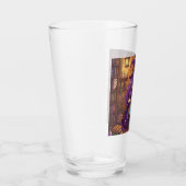 Comic-Hexe beim Liebestrank Glas (Rechts)