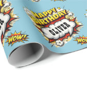 Comic-Stil-Superhelden-Jungen-Name Geburtstag Geschenkpapier (Rolleneckpunkt)