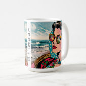 Comic Style Art | Frau Watching Hula Dancer Kaffeetasse (VorderseiteRechts)