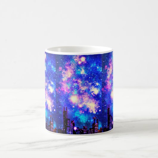Comic Style City Skyline & Milky Way Night Sky Kaffeetasse (Mittel)