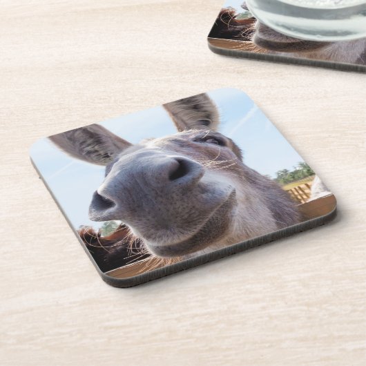 Comical Smiling Gray Donkey Getränkeuntersetzer (Linke Seite)