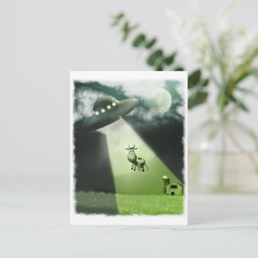 Comical UFO Cow Abduction Postkarte (Stehend Vorderseite)