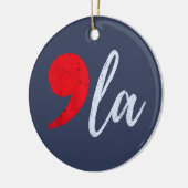 Comma La Kamala Harris 2024 Präsident Funny Keramik Ornament (Links)