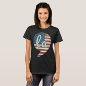 Comma La Kamala Harris American Flag Comma + La T-Shirt (Vorne ganz)