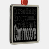 Commodore Extraordinaire Ornament Aus Metall (Rechts)