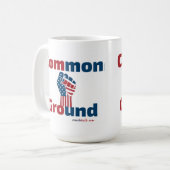 Common Ground Collection Tri-Blend-Shirt Kaffeetasse (Vorderseite Links)