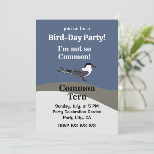 Common Tern Seabird Funny Birthday Party Einladung (Stehend Vorderseite)