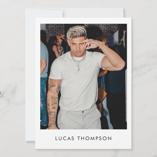 Comp Card 5 Foto QR Code für männliche Influenzakt Einladung (Vorderseite)