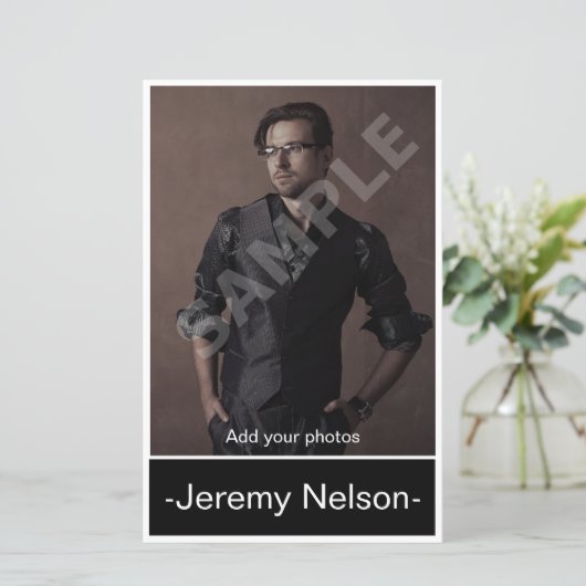 Comp-Karte des Headshot-Schauspielers (Stehend Vorderseite)