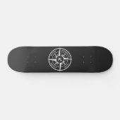 Compass star Emblem monogramm schwarz-weiß Skateboard (Horizontal)