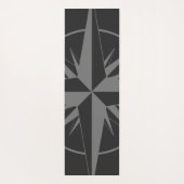 Compass Star Monogramm personalisierbares Emblem Yogamatte (Rückseite)