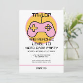 Computer Video Game Player - Geburtstag steigern Einladung (Stehend Vorderseite)