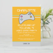 Computer Video Game Player - Geburtstag steigern Einladung (Stehend Vorderseite)