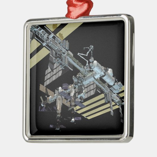 Computergenerierte Ansicht 12 Silbernes Ornament (Links)