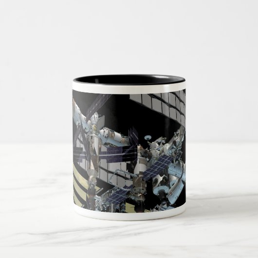 Computergenerierte Ansicht 14 Zweifarbige Tasse (Mittel)