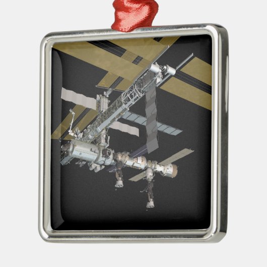 Computergenerierte Ansicht 17 Silbernes Ornament (Links)