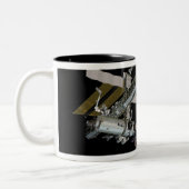 Computergenerierte Ansicht 17 Zweifarbige Tasse (Links)