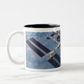 Computergenerierte Ansicht 22 Zweifarbige Tasse (Links)