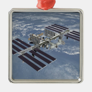 Computergenerierte Ansicht 27 Silbernes Ornament