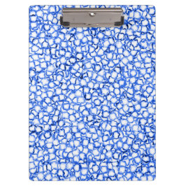 Computergenerierte blaue Blätter Klemmbrett