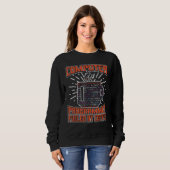 Computerprogrammierer mit Kaffee Sweatshirt (Vorne ganz)