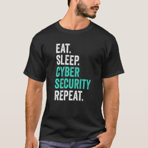 Computerprogrammierung von IT-Nerds für schlafende T-Shirt