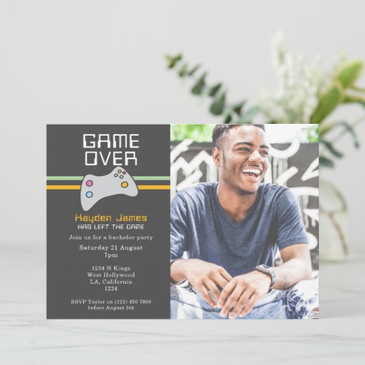 Computervideospiel über Batchelor-Party Einladung (Stehend Vorderseite)