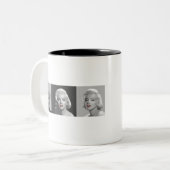 CON18BWRD Marilyn Trio-rote Lippen blaues Eyes.tif Zweifarbige Tasse (Vorderseite Links)