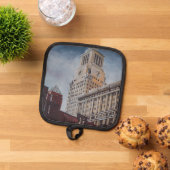 Con Edison's Brief Begegnung mit St. Mark Topflappen (Oben Unten)