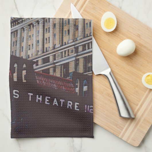 Con Edison's Brief Begegnung mit St. Marks Geschirrtuch (Viertel Falte)