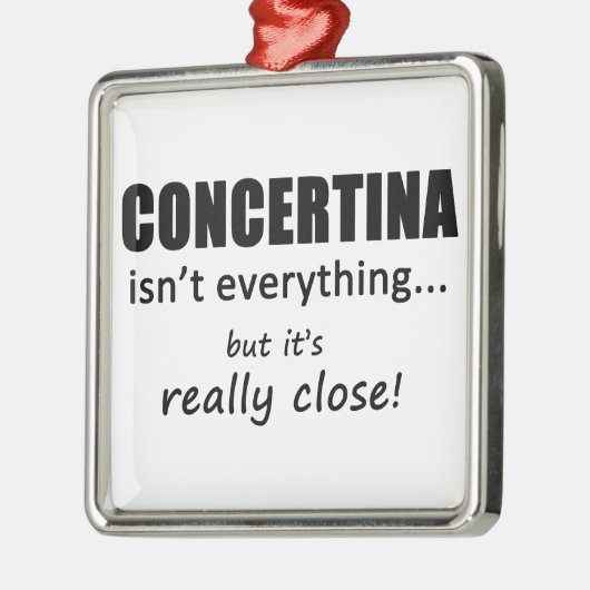 Concetina ist nicht alles ornament aus metall (Links)