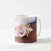 Conch Muschel auf der Beach Tasse (VorderseiteRechts)