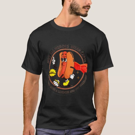 Condom Legend Inappropriate Funny 90s Retro T Funn T-Shirt (Vorderseite)