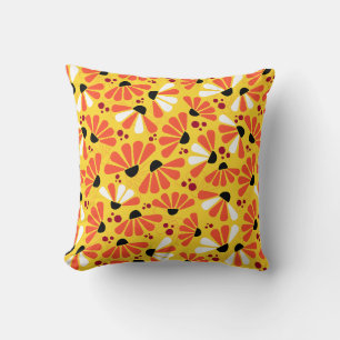 Coneflower Confetti on Lemon Yellow Kissen
