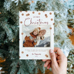Confetti Dots Frohe Weihnachten 2 Foto<br><div class="desc">Moderne, individuell bedruckte Weihnachtskarten mit einer einfachen DIY-Vorlage zum Anpassen. Dieses schicke minimalistische Design hat ein konfetti Dot Overlay mit Imitaten Kupferfolie-Look. Fügen Sie Ihr Foto, persönliche Begrüßung, Namen und das Jahr. Verwenden Sie die Entwurfswerkzeuge, um die Schriftart und Farben zu bearbeiten. Die Rückseite hat Platz, um mehr Fotos und...</div>