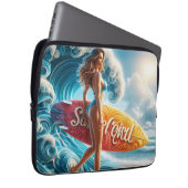 Confident Surfer Girl Walking Beach Waves Art Laptopschutzhülle (Vorne Rechts)