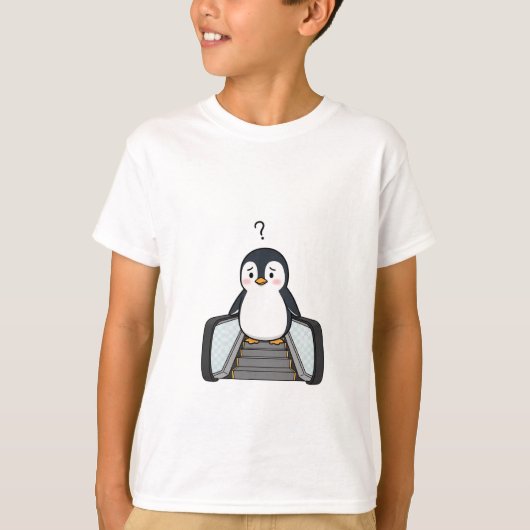 Confused Cute Penguin Standing on Escalator T-Shirt (Vorderseite)