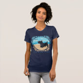 Congenial Scottish Terrier am Strand T-Shirt (Vorne ganz)