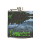 Connecticut Beutiful Lake Trees Flachmann (Vorderseite)