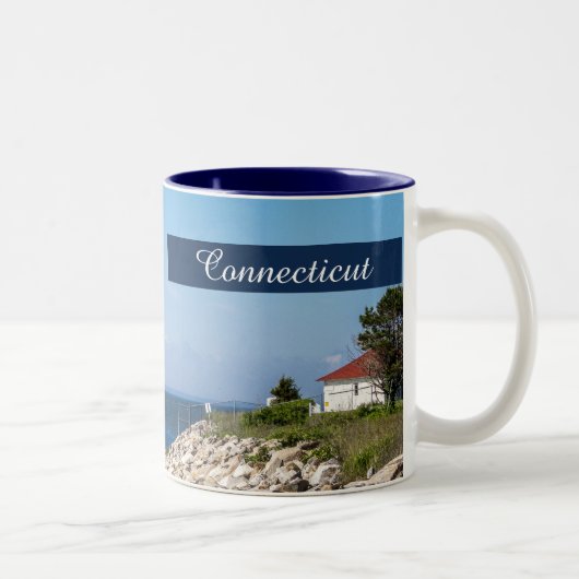 Connecticut-Strände und Leuchtturm-Tasse Zweifarbige Tasse (Rechts)
