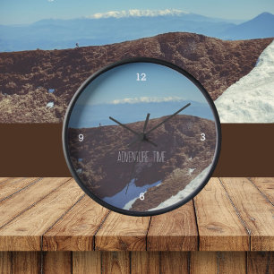 Conquering the Summit Uhr