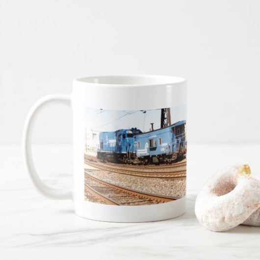 Conrail Diesel #1633 GP-15-1 und Kaboose           Kaffeetasse (Mit Donut)