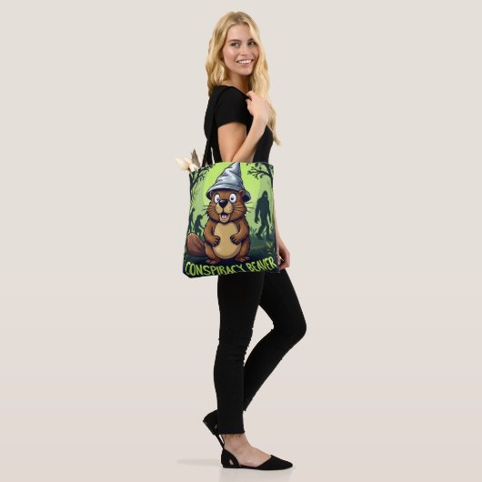 Conspiracy Beaver Wird Funny Cryptid Hunter Tasche (Am Model)