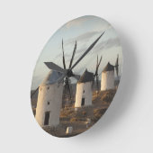 Consuegra, antike Windmühlen La Mancha Runde Wanduhr (Winkel)