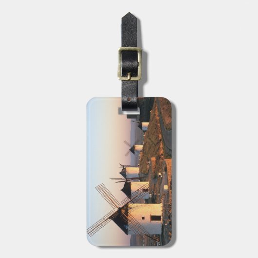 Consuegra, La Mancha, Spanien, Windmühlen Gepäckanhänger (Vorderseite vertikal)