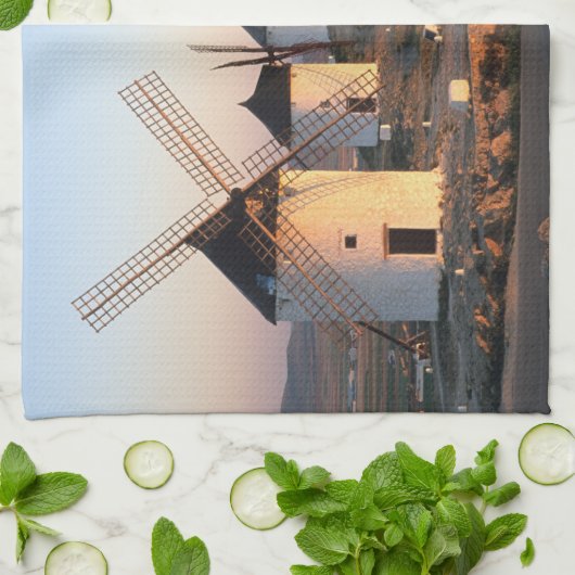 Consuegra, La Mancha, Spanien, Windmühlen Küchentuch (Gefaltet)