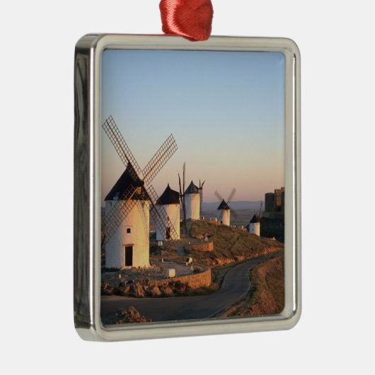 Consuegra, La Mancha, Spanien, Windmühlen Silbernes Ornament (Rechts)