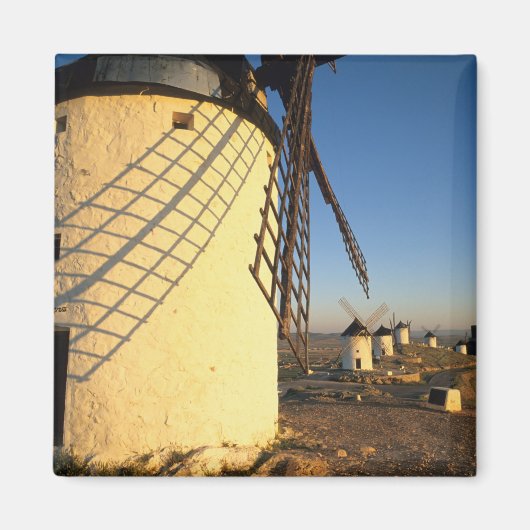Consuegra, La Mancha, Spanien, Windmühlen und Magnet (Vorne)